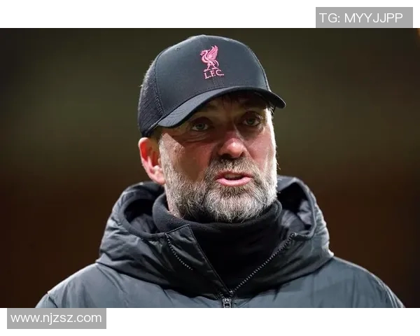 足球明星因病毒感染退役的背后故事与影响分析